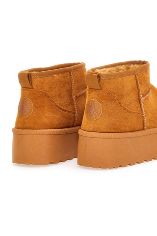 Stivaletti beige effetto pantofola con platform e interno in pelo Pittarello Love PK1497C