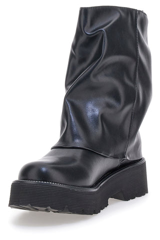 Stivali neri con gambale morbido e suola carrarmato Me & Me 3014