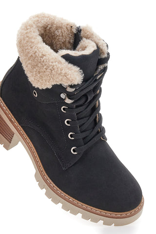 Schwarze Stiefel mit warmer Innenausstattung und Altemberg 5-Stollen-Sohle