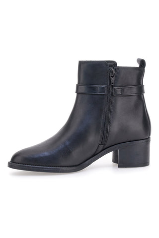 Stivaletti neri in pelle con tacco basso Pittarello Class 852160