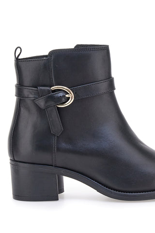 Stivaletti neri in pelle con tacco basso Pittarello Class 852160