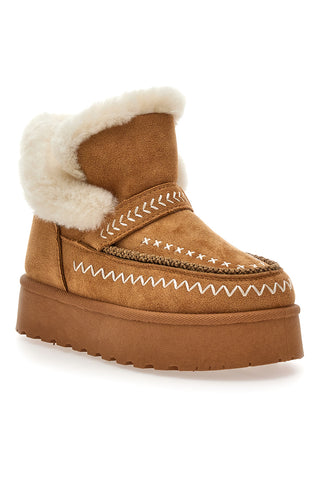 Stivaletti Pantofole camel con ricami a contrasto e interno con pelo Cafe' Cost GB2048