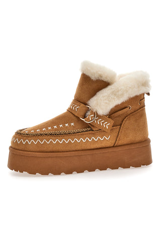 Stivaletti Pantofole camel con ricami a contrasto e interno con pelo Cafe' Cost GB2048