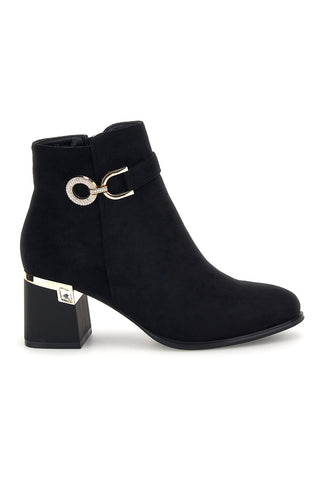 Schwarze Stiefeletten in Wildlederoptik mit Schmuck-Schnalle „The first P742“