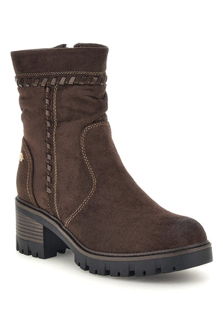 Braune Stiefeletten mit Absatz und Profilsohle von Pittarello, Modell BT23039058