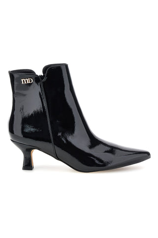 Schwarze Stiefeletten in Lackoptik mit Logo und Kitten-Absatz „Mon dieu“ BZD200Q5