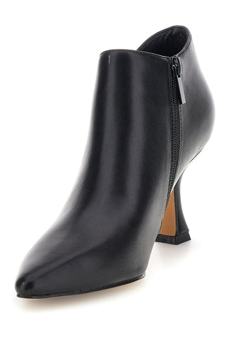 Tronchetto Nero in Pelle con Scollo a V e Tacco Svasato Mon dieu B8830Q8820Q11