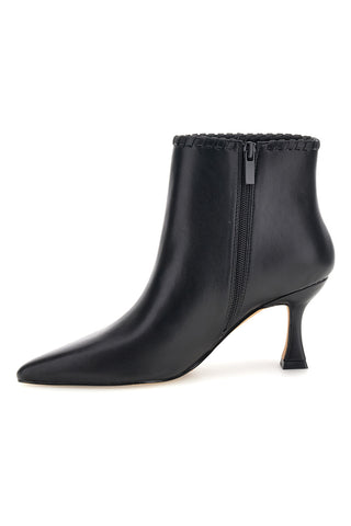 Tronchetto Nero in Pelle con Bordo Smerlato e Tacco Svasato Mon dieu B8830Q85