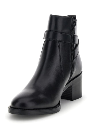 Schwarze Lederstiefeletten mit Riemchen und Absatz von Pittarello, Modell BB266202
