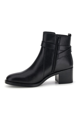 Schwarze Lederstiefeletten mit Riemchen und Absatz von Pittarello, Modell BB266202