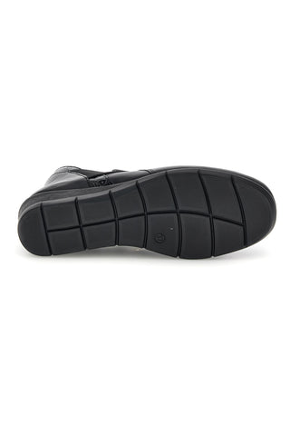 Stivaletti neri in pelle con inserti stampa cocco e zeppa Pittarello 11690