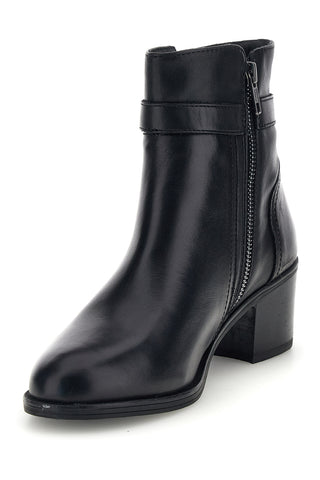Schwarze Stiefeletten mit Riemchen und doppeltem Ring von Pittarello 25422