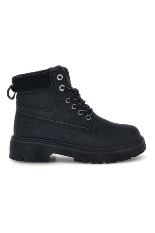 Schwarze Stiefeletten mit Schnürung und Profilsohle von Prima Riga B005