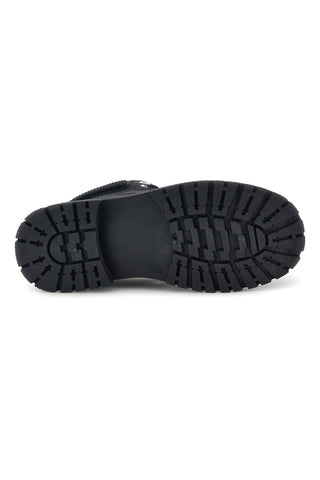 Schwarze Stiefeletten mit Schnürung und Profilsohle von Prima Riga B005