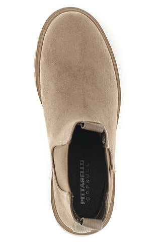 Chelsea-Stiefeletten in Taupe in Wildlederoptik mit Profilsohle, Pittarello Capsule TW26W7250605