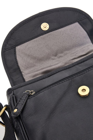 Basile CLASS BA3542TI Schwarze Klapptasche aus echtem Leder