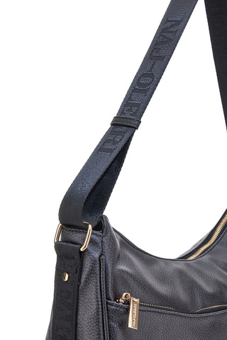 Borsa nera con charm e zip dorate Naj-Oleari 61329/BOBA13