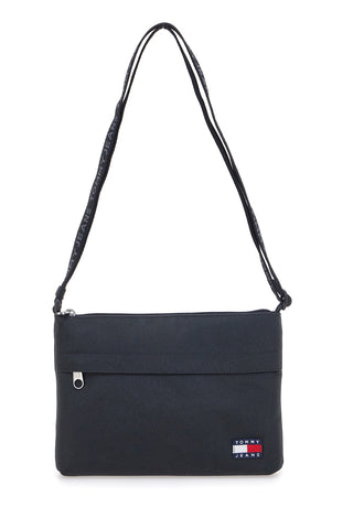 Borsa a tracolla sottile nera in tessuto Tommy Jeans Ess Daily Sacoche