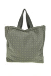 Grün gemusterte Strandtasche, die sich in einen Rucksack verwandeln lässt Naj-oleari 61988/MIAP2