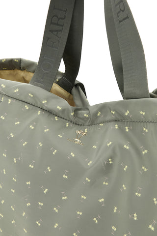 Grün gemusterte Strandtasche, die sich in einen Rucksack verwandeln lässt Naj-oleari 61988/MIAP2
