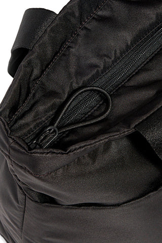 Schwarze wasserdichte Tragetasche Under Armour Studio Lite