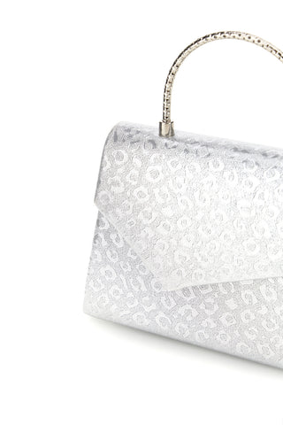 Silberne Tasche mit animalischer Textur und Kettenriemen Nbg SERA/3488