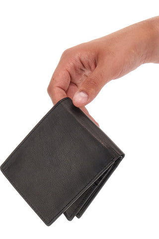 SCHWARZE GELDBÖRSE MIT FARBIGEN CHASE-Zeigerdetails