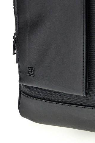 Schwarzer Stoff-Rucksack mit Fronttaschen und PC-Fach Renato Balestra COB 61991/L/SRBU7