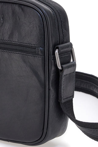 Borsello a tracolla nero compatto con zip frontale Black Shoot BS2355/T