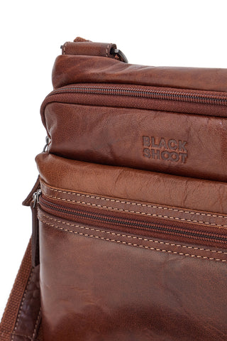 Borsello in pelle marrone compatto con doppia zip Black Shoot BS2660/T
