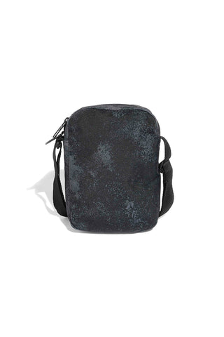 Adidas LIN G ORG Schultertasche mit Washed-Effekt, schwarz