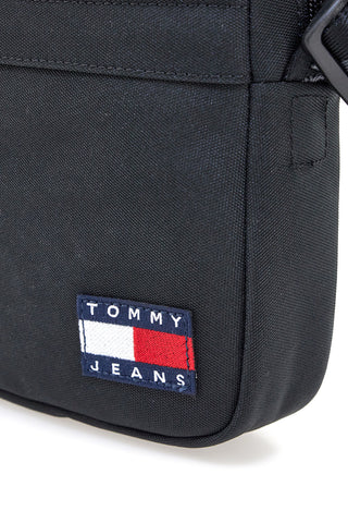 Schwarze Tommy Jeans Logo-Schultertasche TOMMY DAILY REPORTER