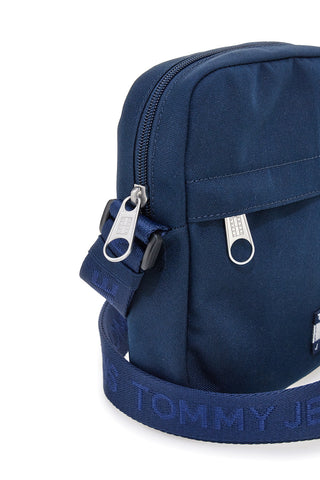 Tommy Jeans TOMMY DAILY REPORTER blaue Schultertasche mit Logo und Marken-Schulterriemen