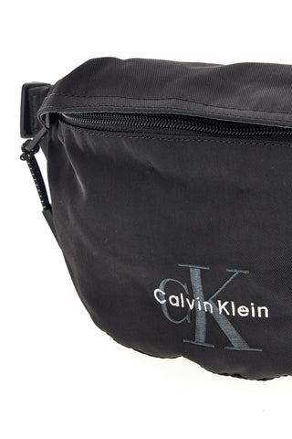 Schwarze Stoff-Gürteltasche mit Calvin Klein Logo CK3116