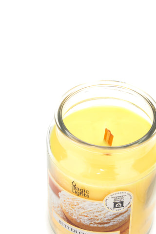 Magische hellgelbe Butterkekskerze