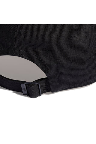 Kappe mit schwarzem Schirm und weißem Adidas-Logo ADIDAS BBALL CAP COT