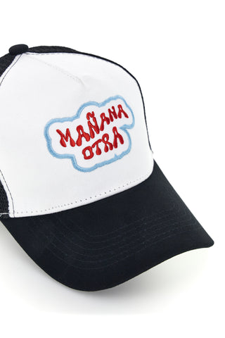 Cappellino Bianco e Nero con Rete e Scritta 