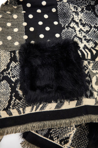 Schwarzer Cape mit Fellimitat-Einsätzen Gianmarco Venturi CLASS 63205