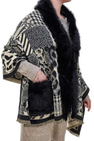 Schwarzer Cape mit Fellimitat-Einsätzen Gianmarco Venturi CLASS 63205